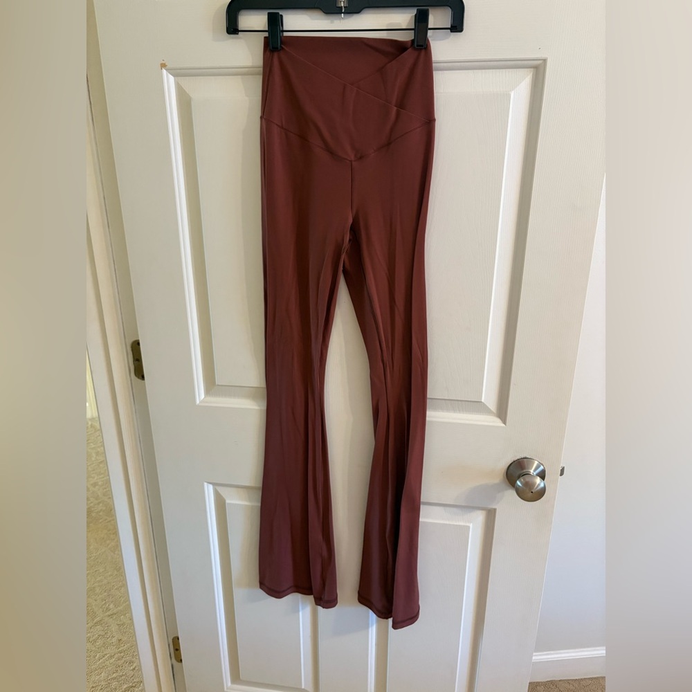 offline by aerie crossover flare leggings